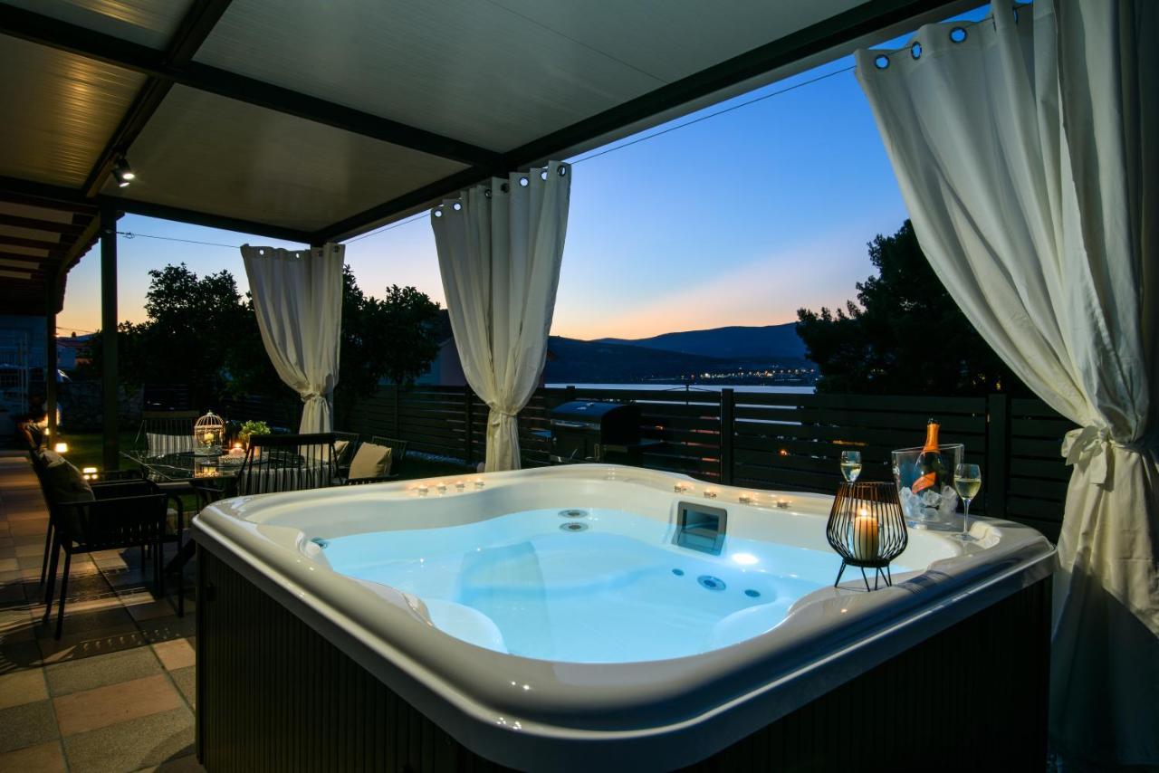 Luxury Apartment Hajdi Трогир Экстерьер фото