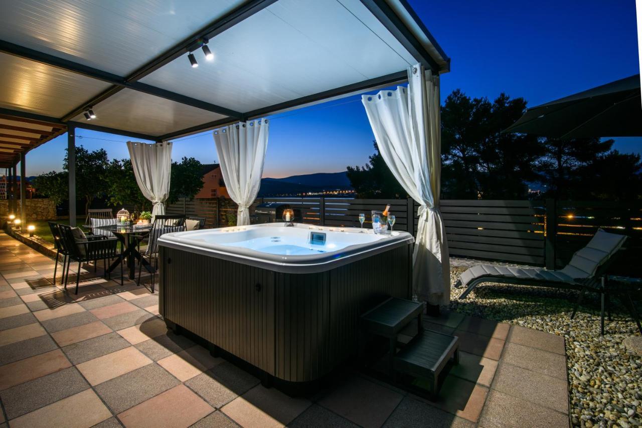 Luxury Apartment Hajdi Трогир Экстерьер фото